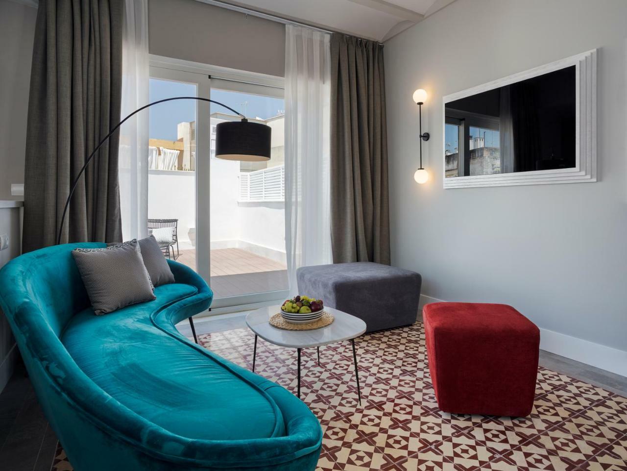 Apartamentos One Shot Conde De Torrejon Seville Luaran gambar