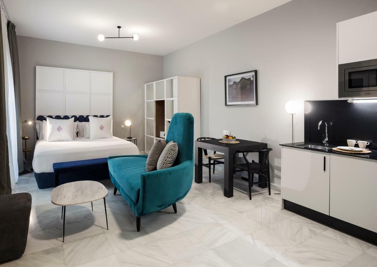 Apartamentos One Shot Conde De Torrejon Seville Luaran gambar