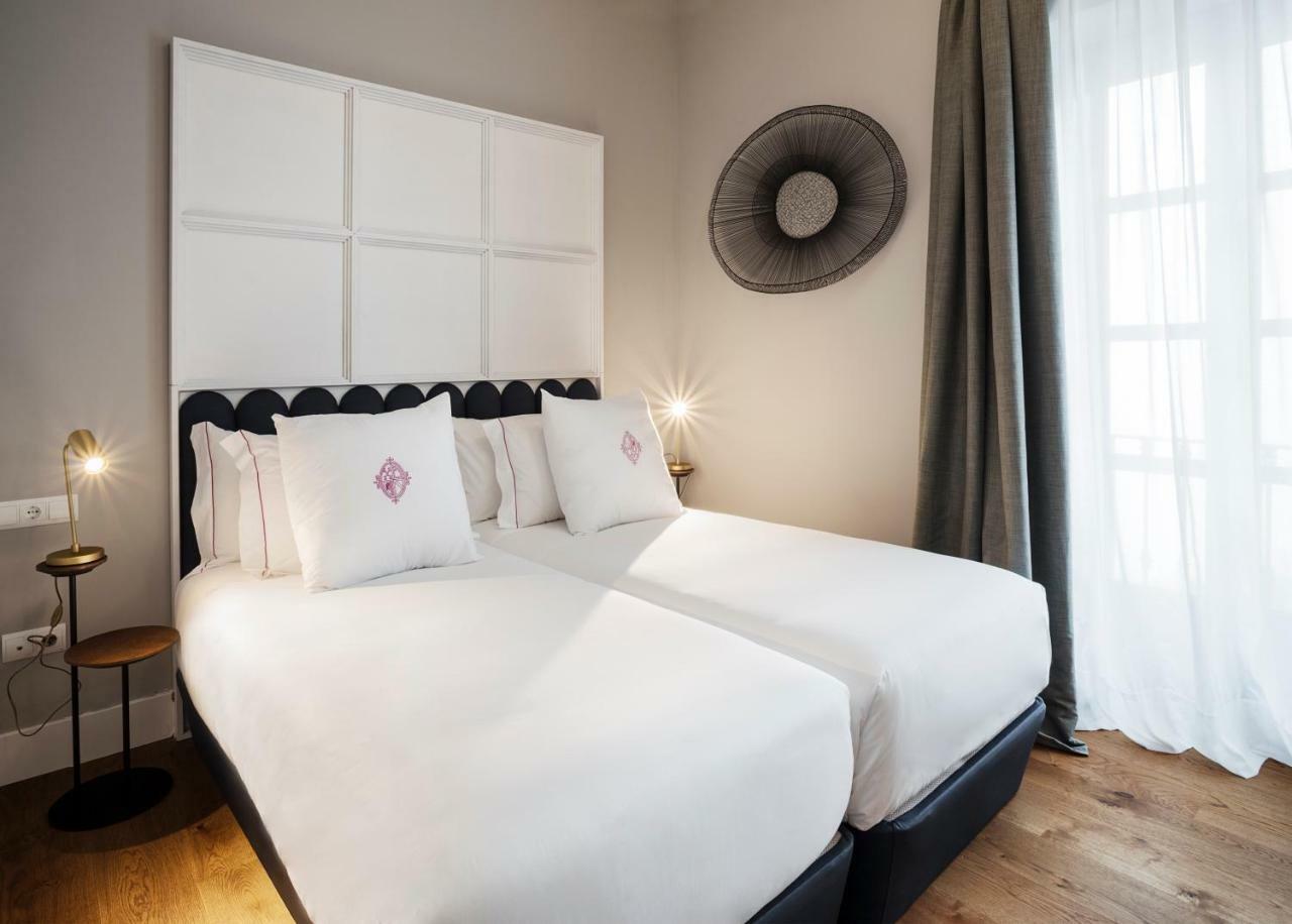 Apartamentos One Shot Conde De Torrejon Seville Luaran gambar