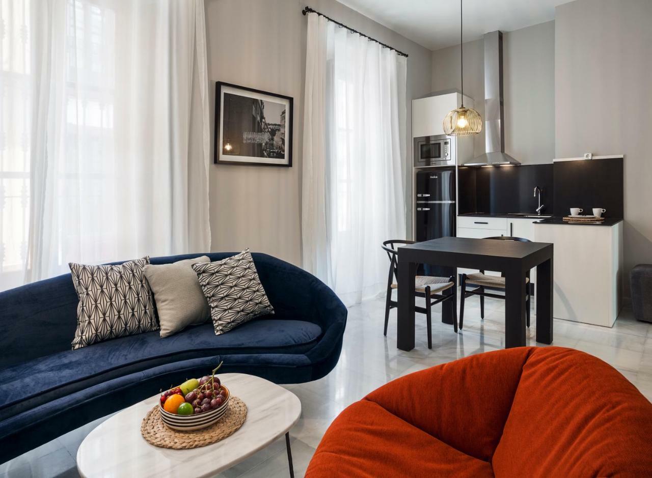 Apartamentos One Shot Conde De Torrejon Seville Luaran gambar