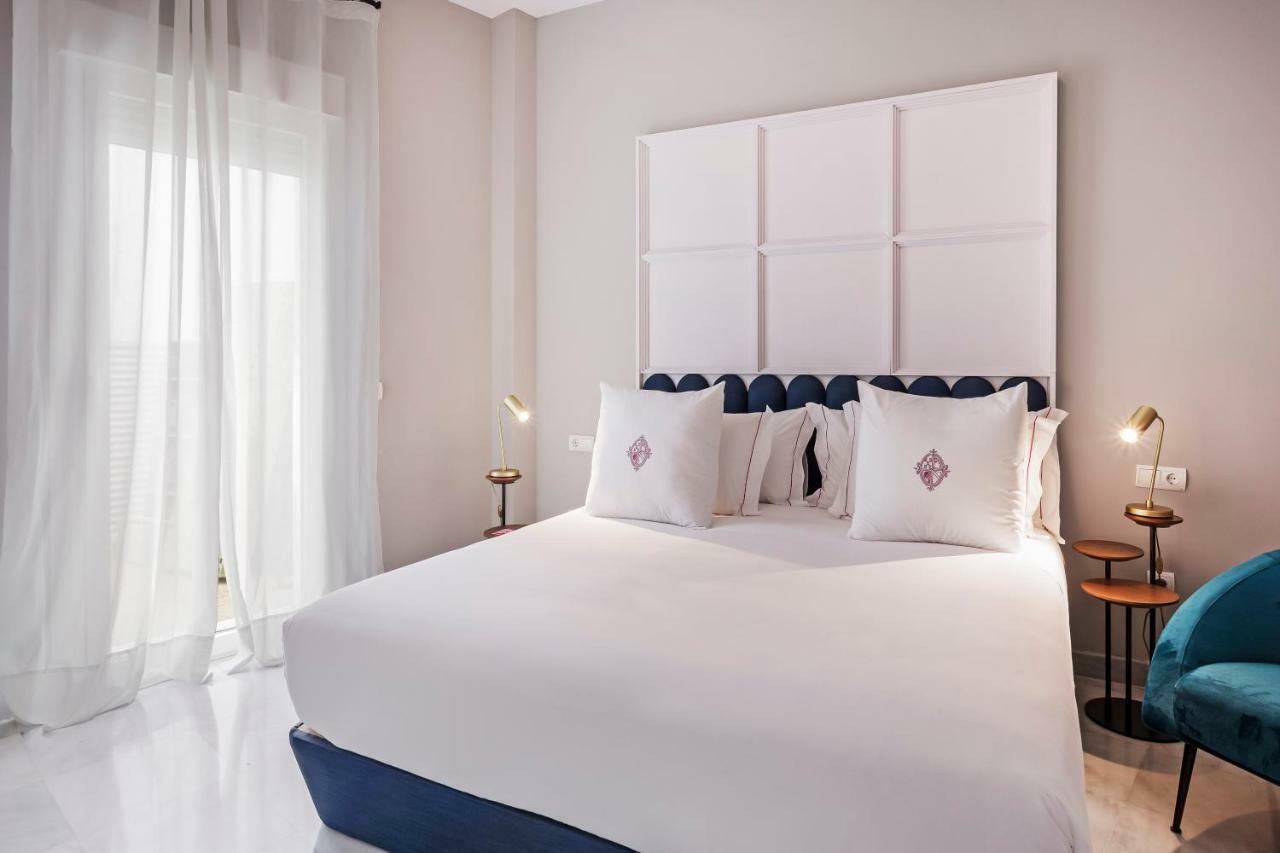Apartamentos One Shot Conde De Torrejon Seville Luaran gambar