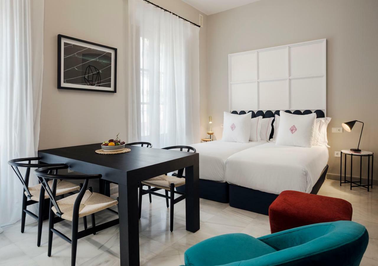 Apartamentos One Shot Conde De Torrejon Seville Luaran gambar
