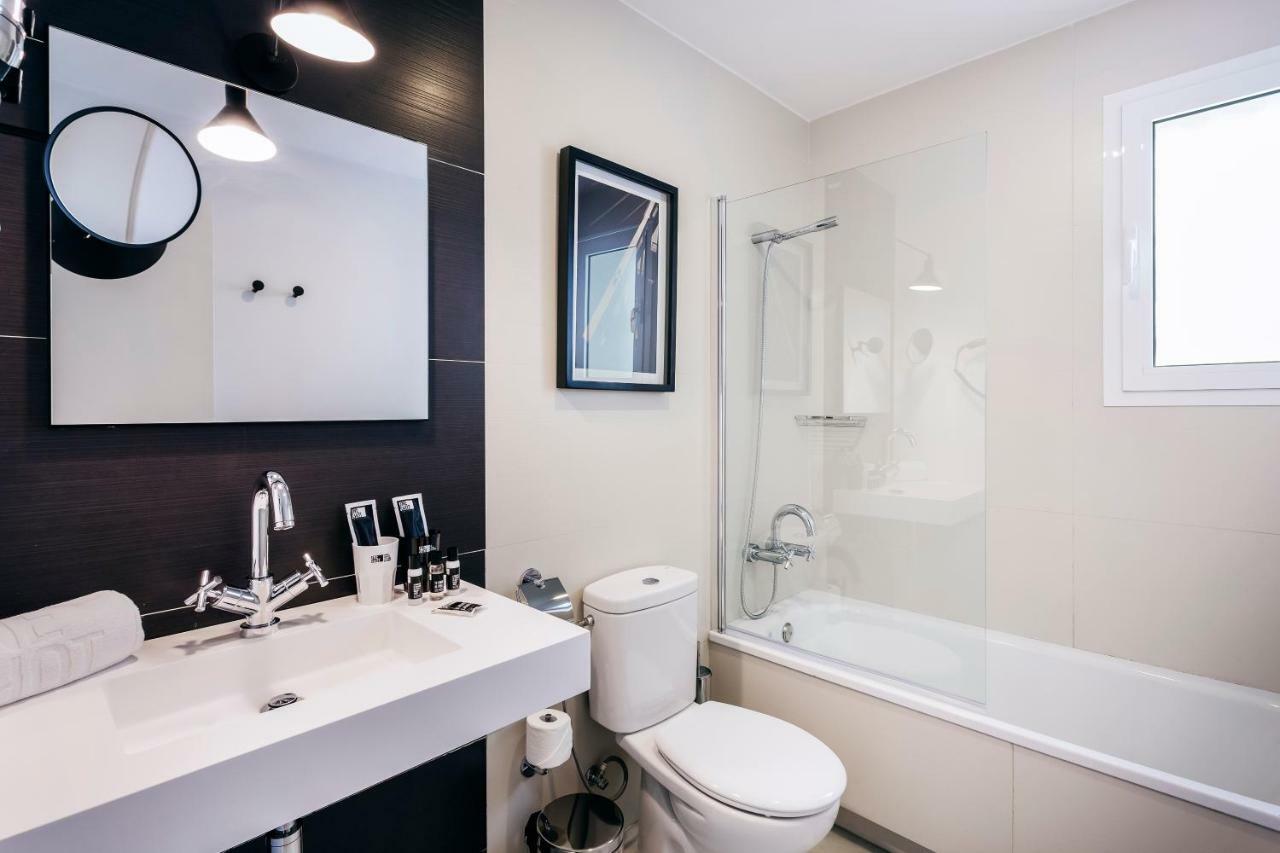 Apartamentos One Shot Conde De Torrejon Seville Luaran gambar